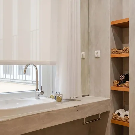 Liiiving In - Oasis Retreat * Oporto