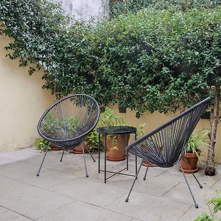 Liiiving In - Oasis Retreat Apartment