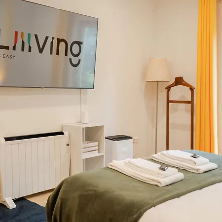 Liiiving In - Oasis Retreat